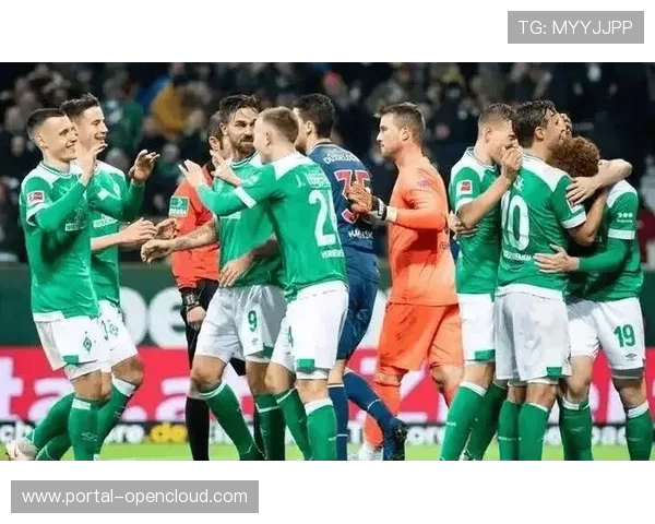 -德甲球场安全管理挑战:从柏林联合烟花事件谈起- -德甲球场安全管理挑战:从柏林联合烟花事件谈起-